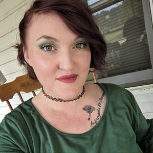 Meet your Posher, Catherine